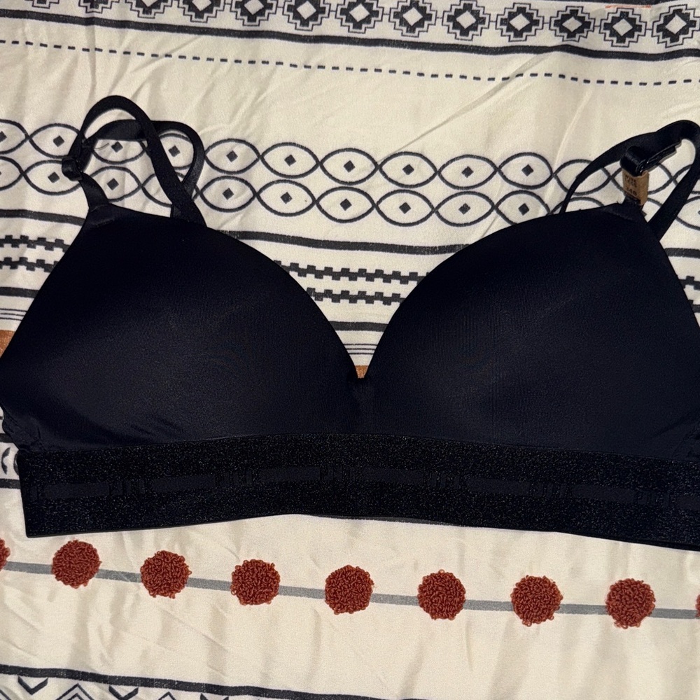 PINK Bra - Picture 2 of 3